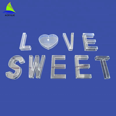 กุหลาบสีอะคริลิคใสกล่องความหนาที่กำหนดเองด้วย &quot;Love Sweet Letter&quot;
