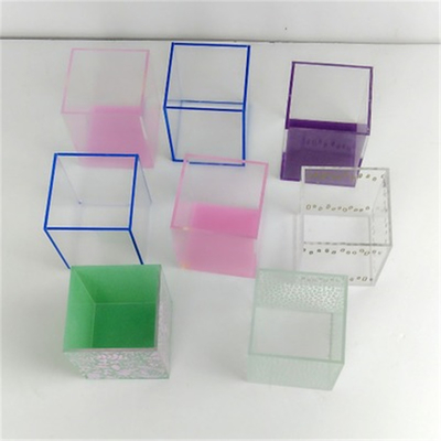 กล่องแสดงลูกบาศก์กระจก 5 สี / ลูกบาศก์แสดงผลอะคริลิคใสขนาดใหญ่